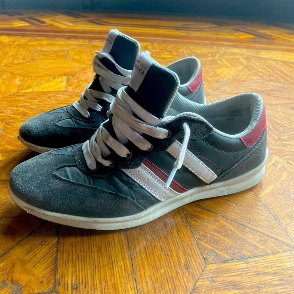 Limited edition Perry Ellis America Sneakers